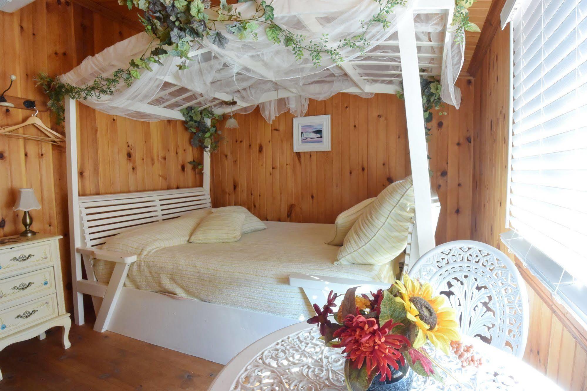 Auberge Papillon Lune Ричмънд Екстериор снимка