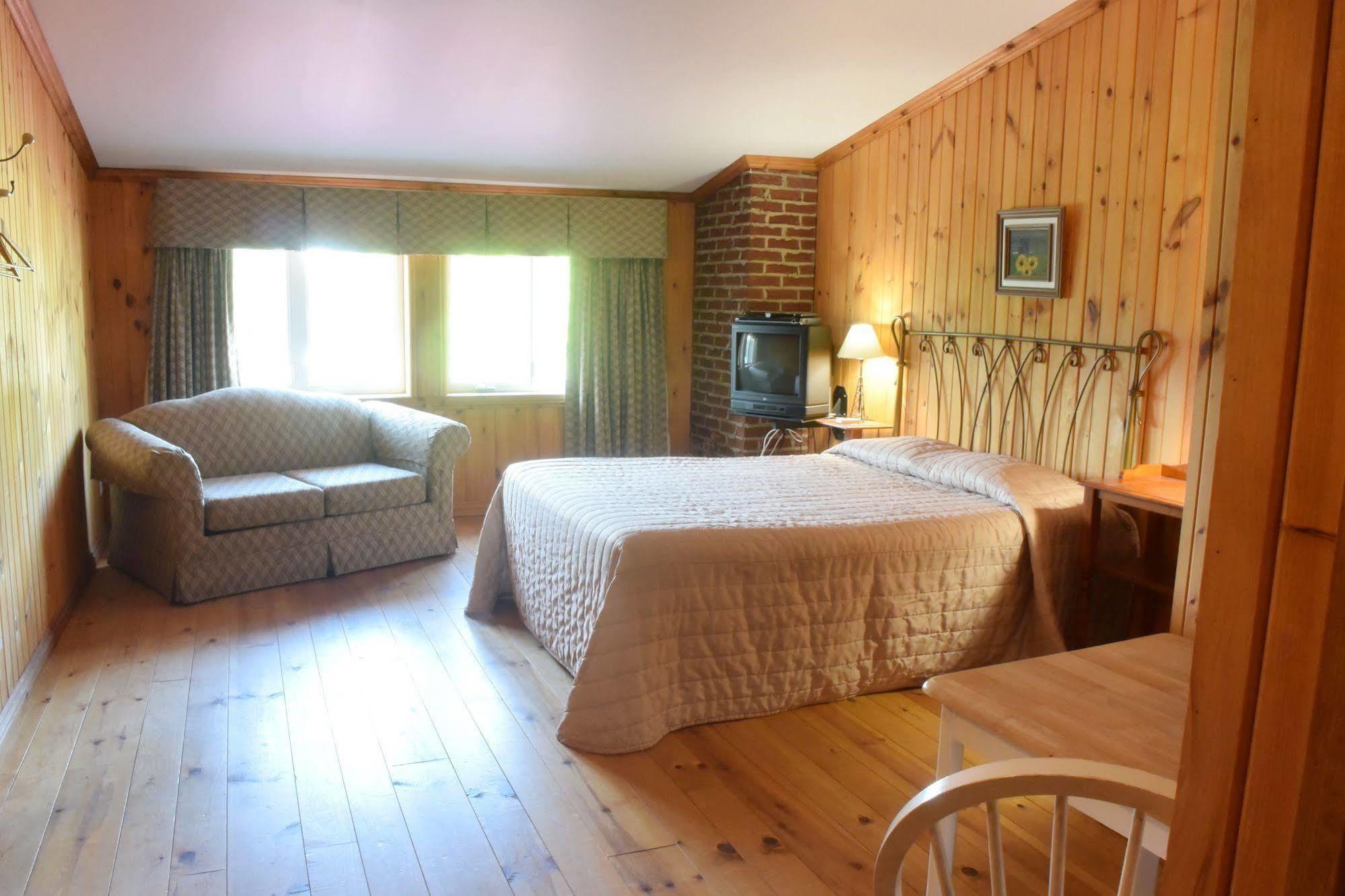 Auberge Papillon Lune Ричмънд Екстериор снимка